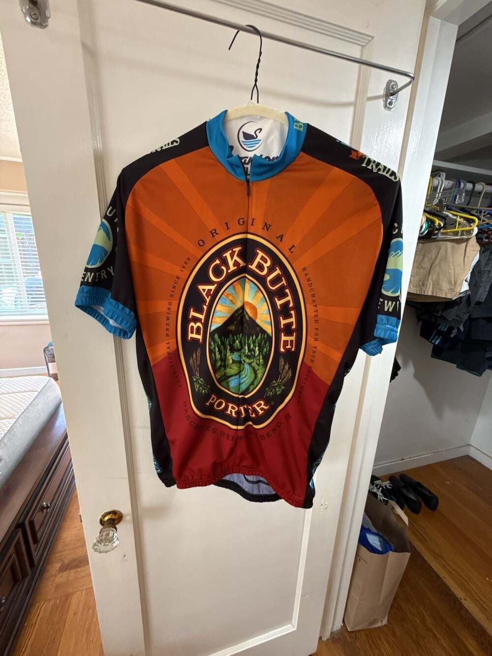 World Jerseys Black Butte Porter Cycling Jersey Size M